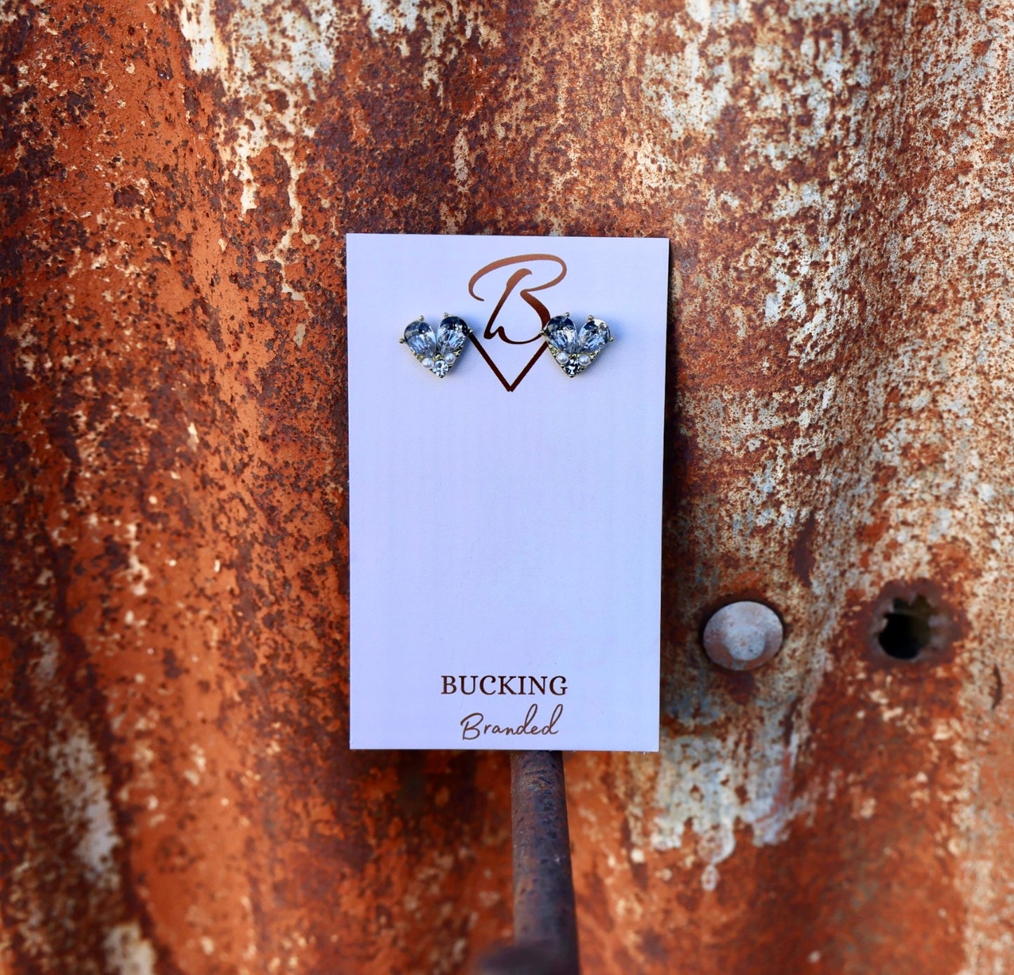 Heart of dimonds studs